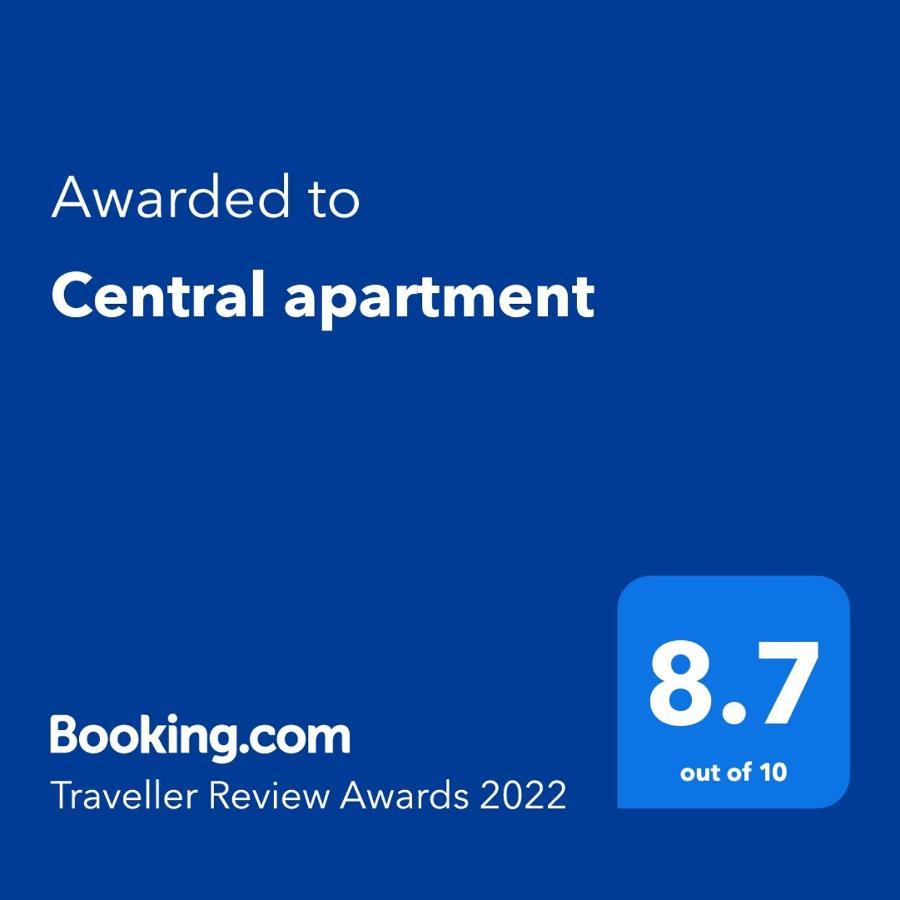 Central Apartment Prishtine Bagian luar foto
